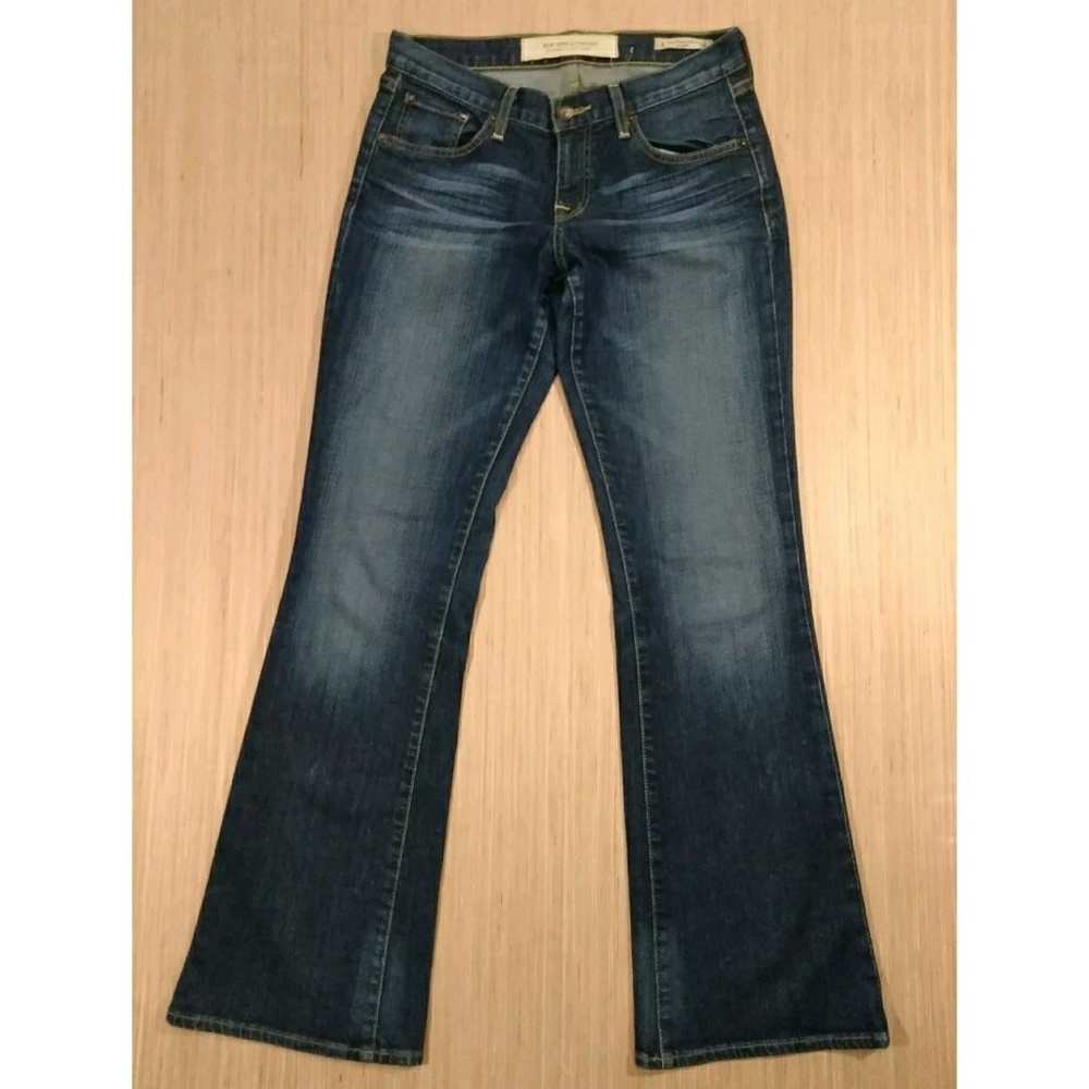 New York & Company dark flare jeans sz 6/28